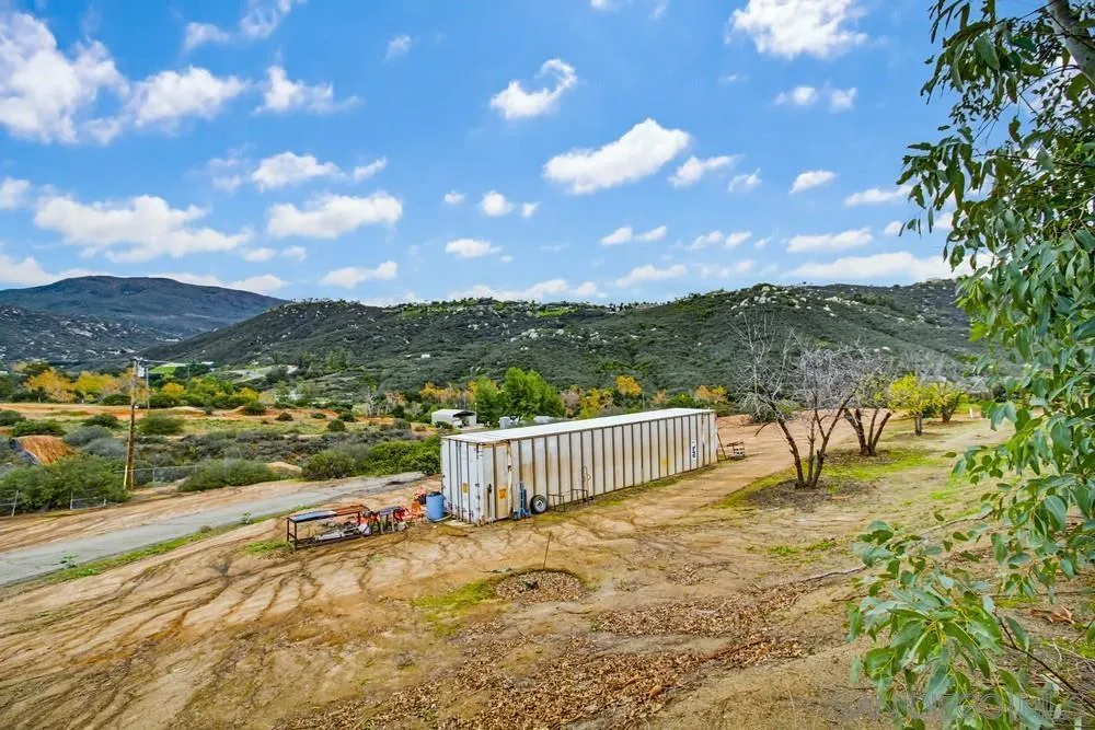 1478 Peutz Valley Rd, Alpine, California 91901 home-pic-54