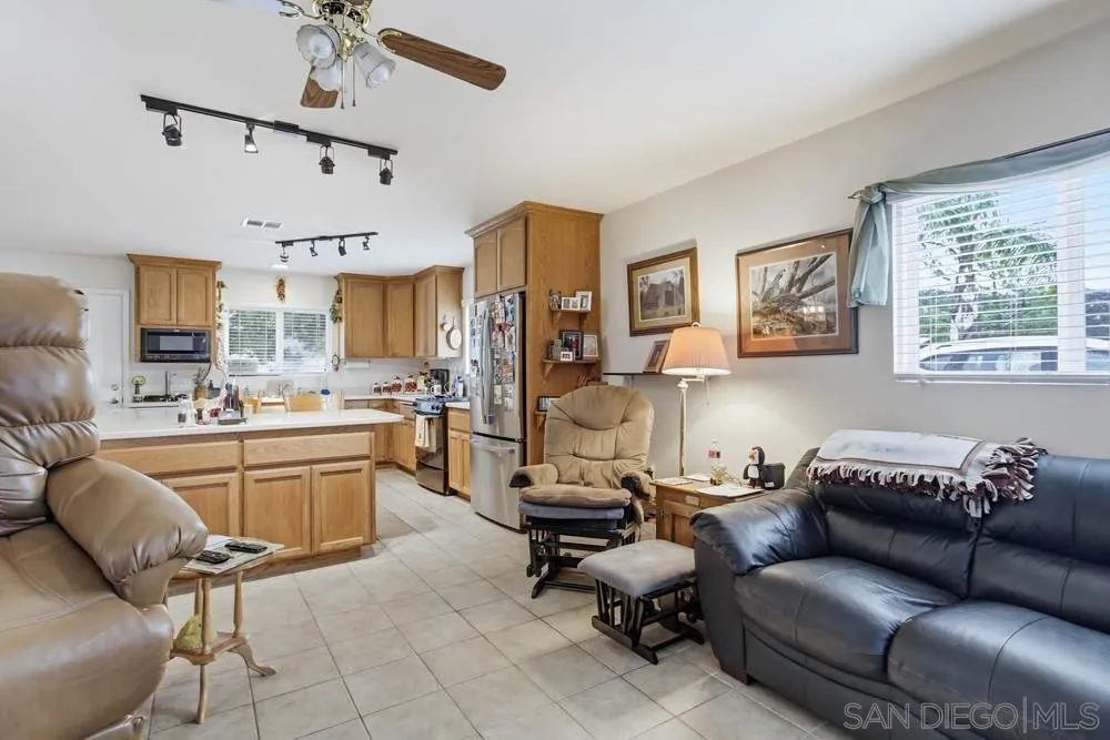 1478 Peutz Valley Rd, Alpine, California 91901 home-pic-16