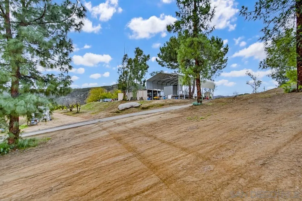 1478 Peutz Valley Rd, Alpine, California 91901 home-pic-46