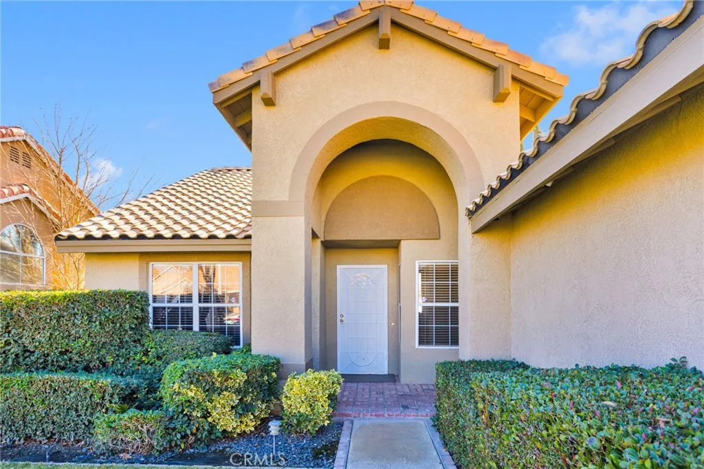 13181 High Desert Road, Victorville, California 92392 home-pic-4