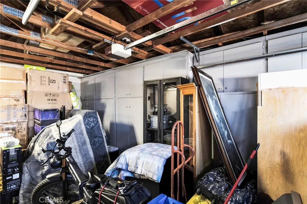 13181 High Desert Road, Victorville, California 92392 home-pic-31