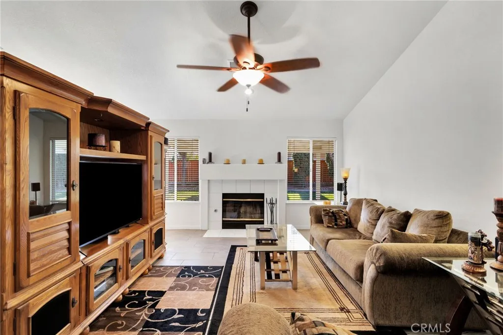 13181 High Desert Road, Victorville, California 92392 home-pic-15
