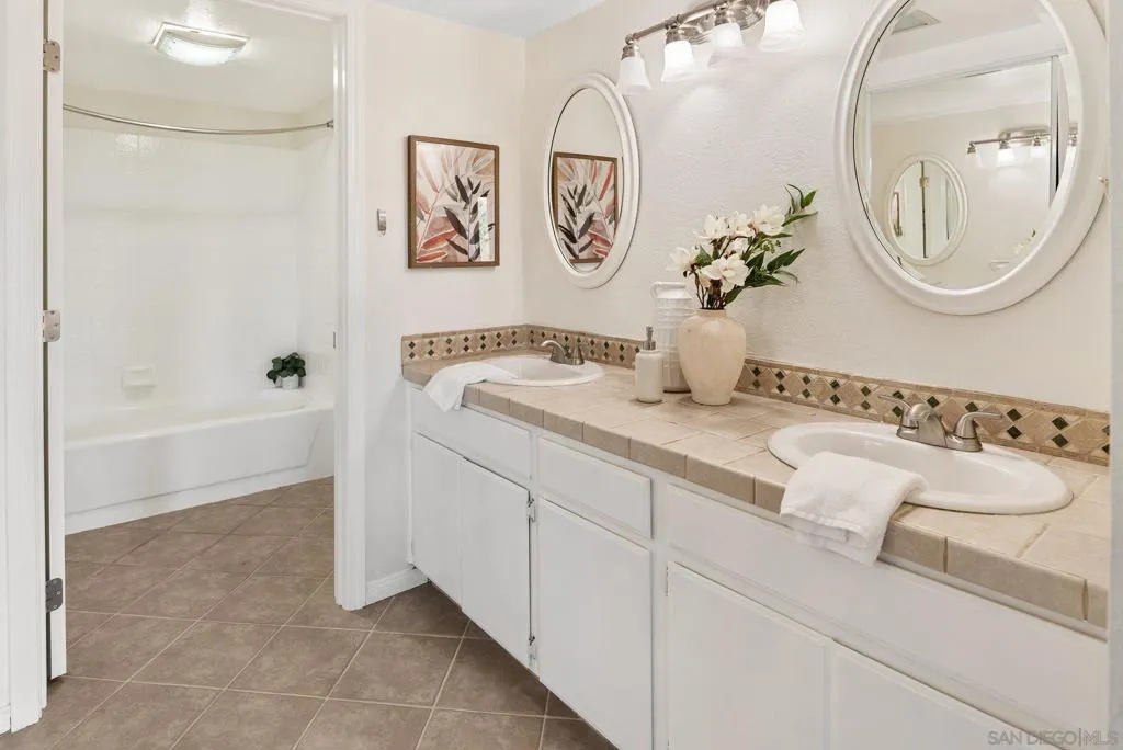 12290 Corte Sabio 3101, San Diego, California 92128 home-pic-19