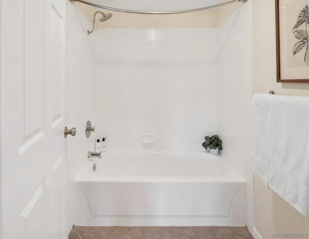 12290 Corte Sabio 3101, San Diego, California 92128 home-pic-21
