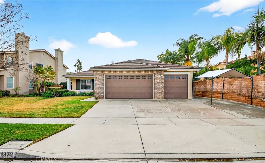 1370 Stein Way, Corona, California 92882 home-pic-1