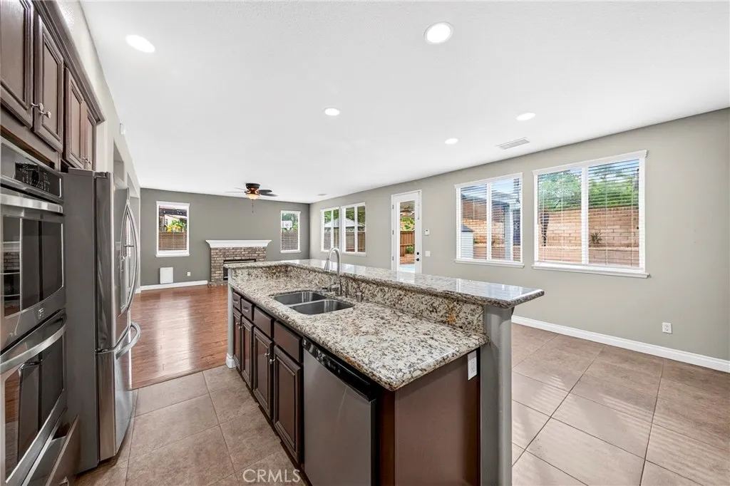 1370 Stein Way, Corona, California 92882 home-pic-31