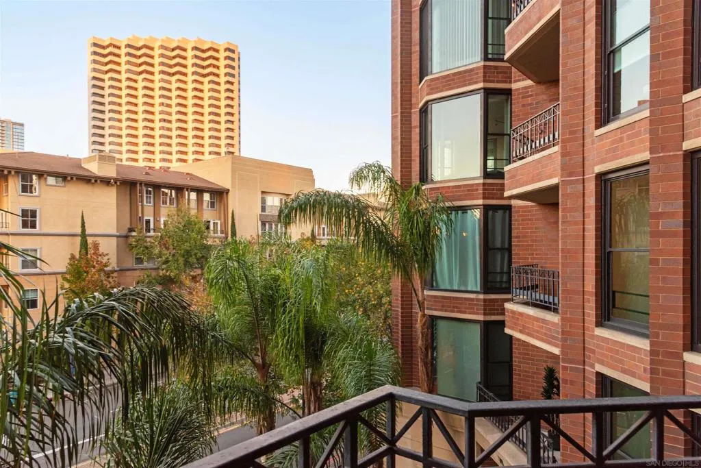 500 W Harbor Drive 413, San Diego, California 92101 home-pic-8
