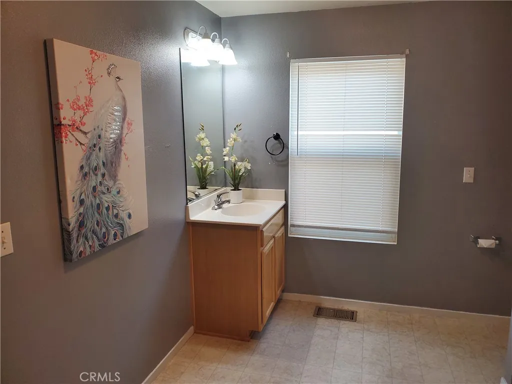 3759 Larkspur, Merced, California 95348 home-pic-18