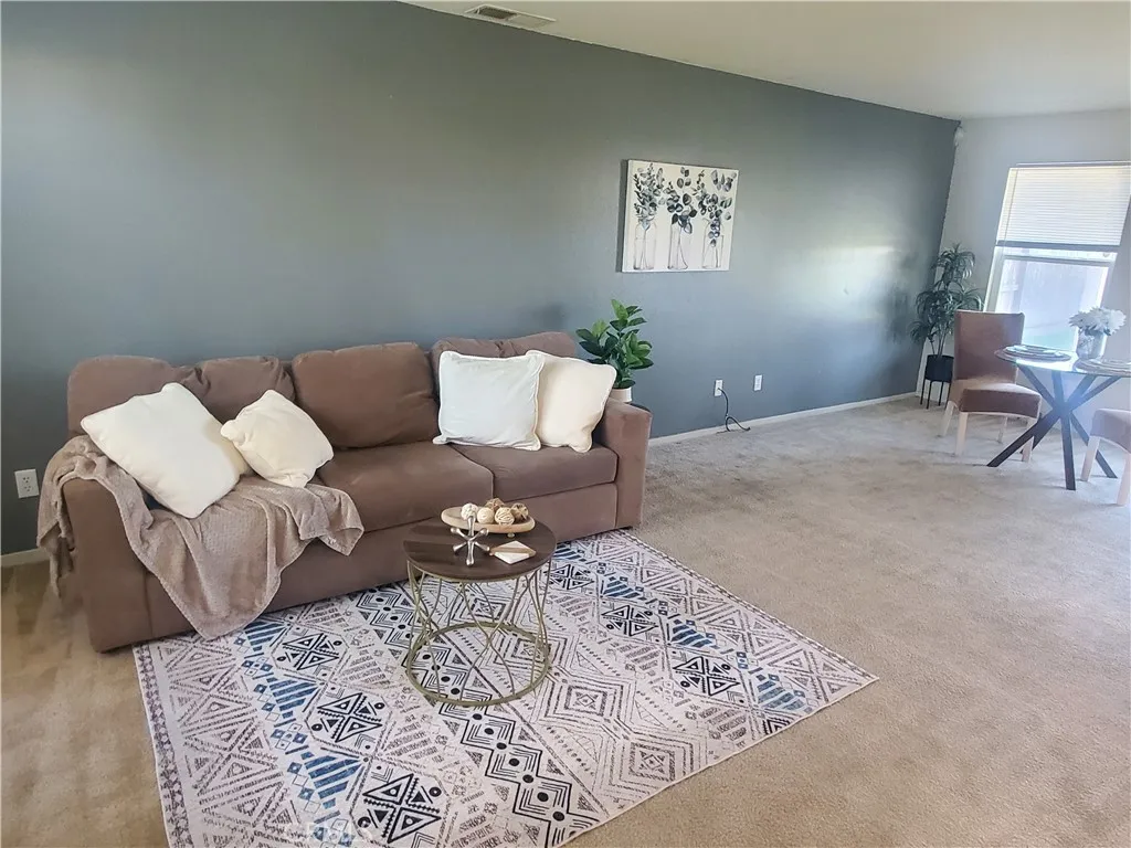 3759 Larkspur, Merced, California 95348 home-pic-5
