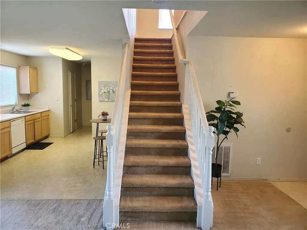 3759 Larkspur, Merced, California 95348 home-pic-11
