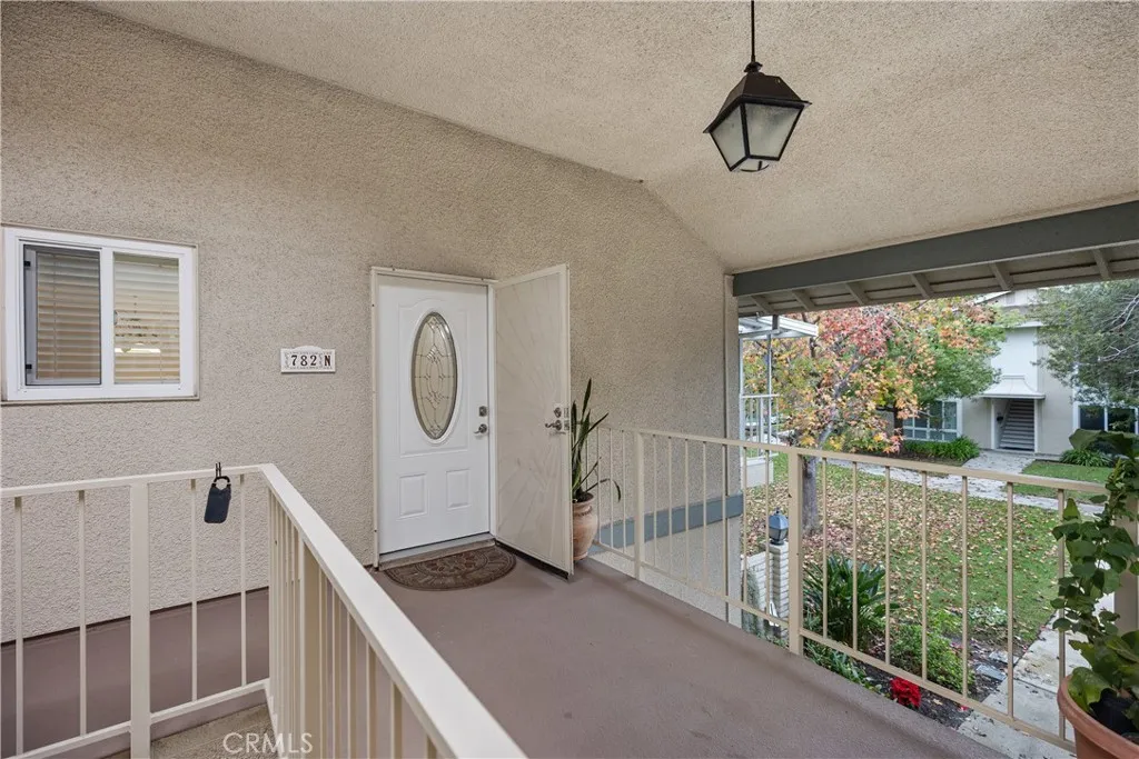 782 Via Los Altos N, Laguna Woods, California 92637 home-pic-24