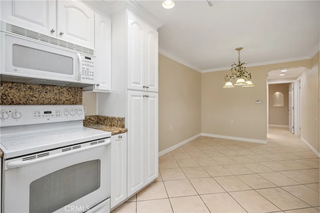 782 Via Los Altos N, Laguna Woods, California 92637 home-pic-12