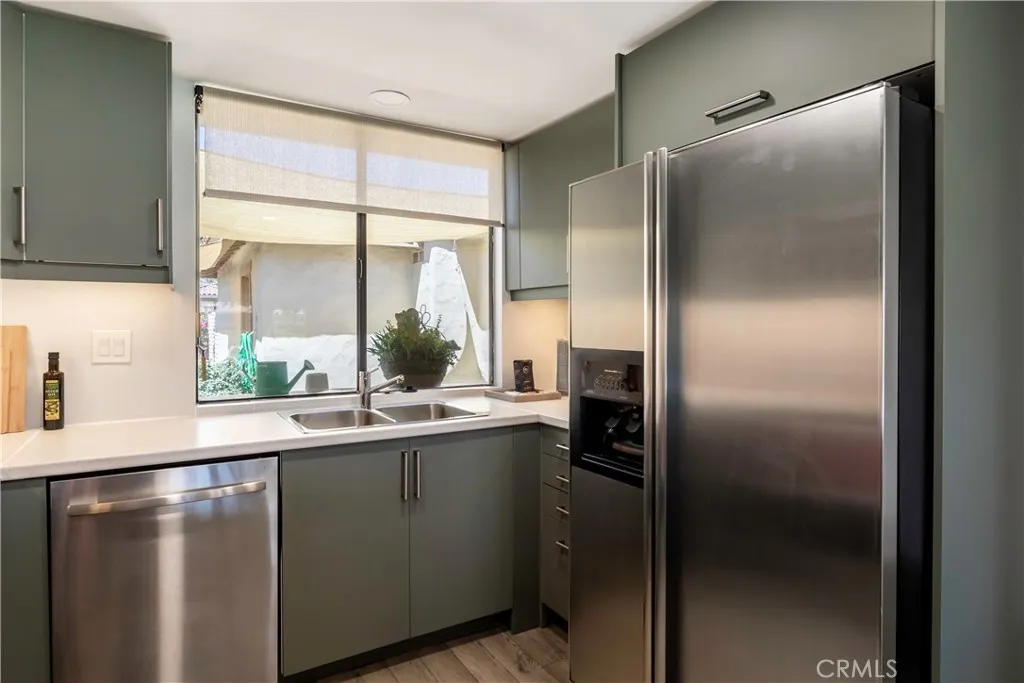 276 Serena Drive, Palm Desert, California 92260 home-pic-11