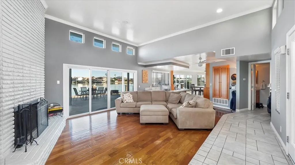 18099 Mariner, Victorville, California 92395 home-pic-6