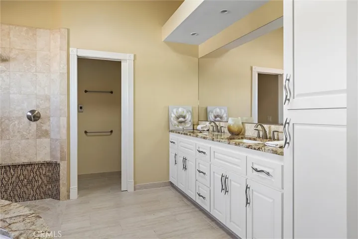 Primary ensuite with heated floors