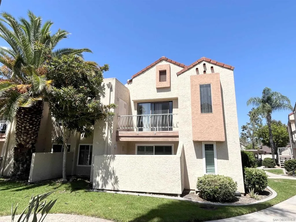 8365 Westmore Rd 20, San Diego, California 92126 home-pic-1