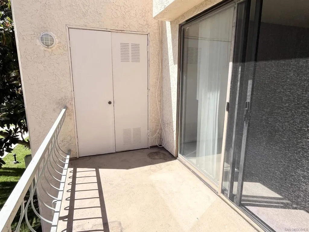8365 Westmore Rd 20, San Diego, California 92126 home-pic-23