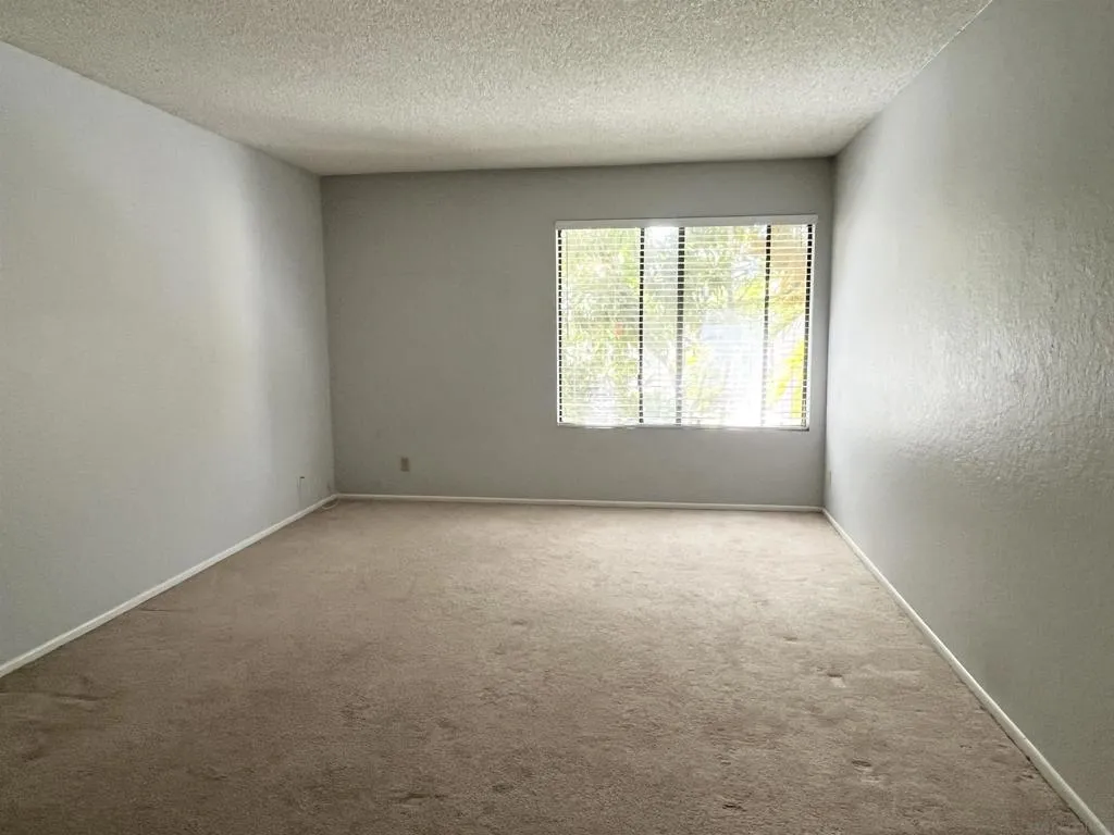 8365 Westmore Rd 20, San Diego, California 92126 home-pic-15