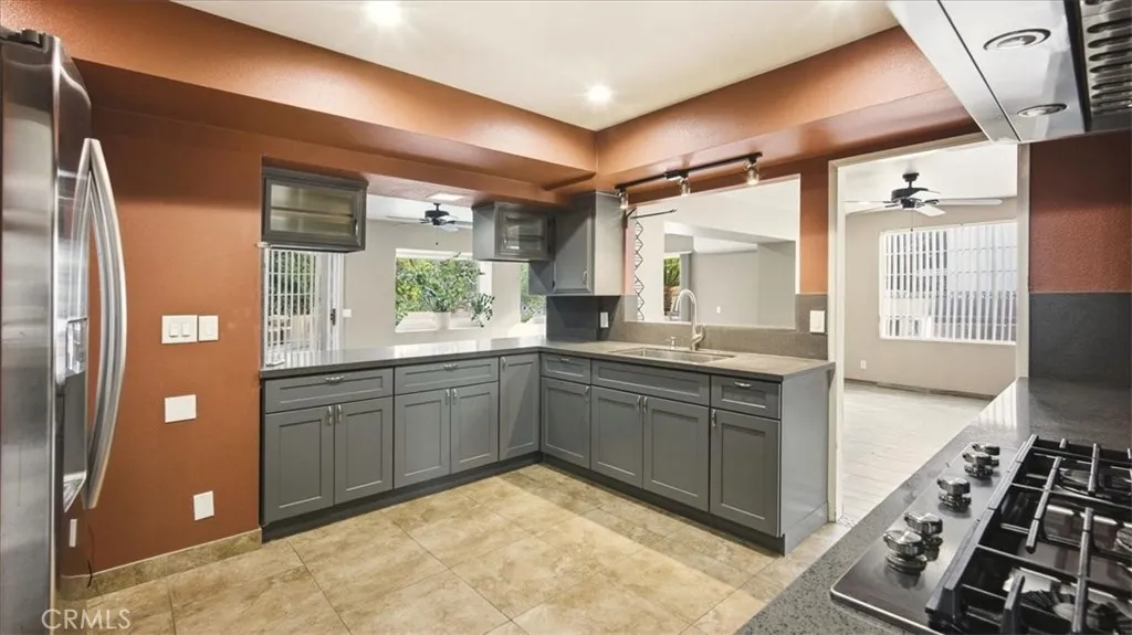 1318 N Laurel, Upland, California 91786 home-pic-13