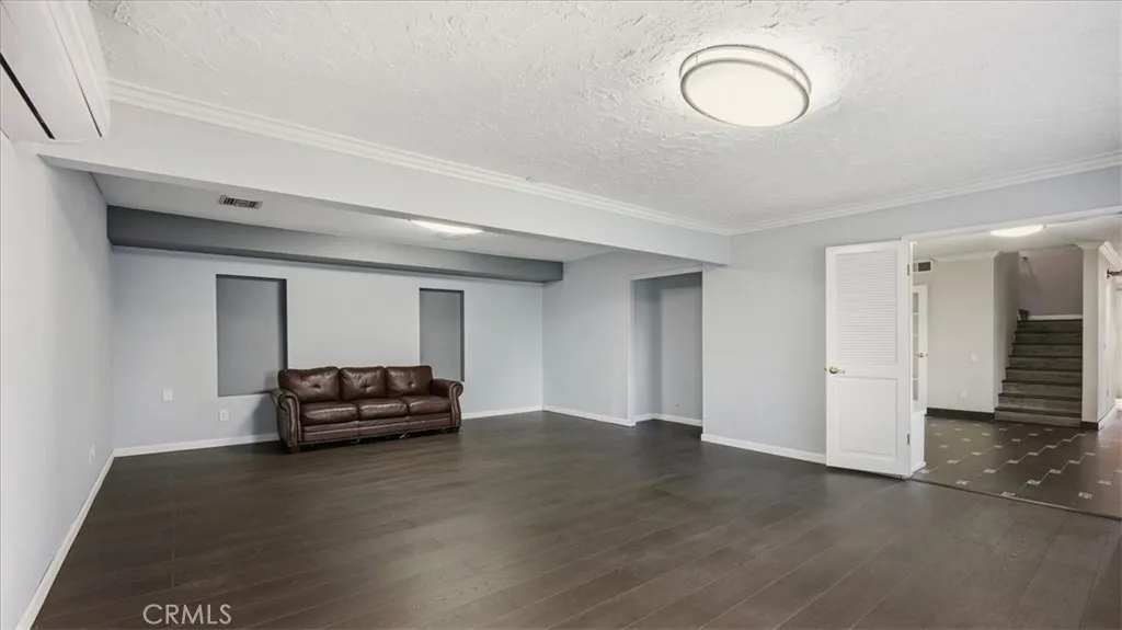 1318 N Laurel, Upland, California 91786 home-pic-10