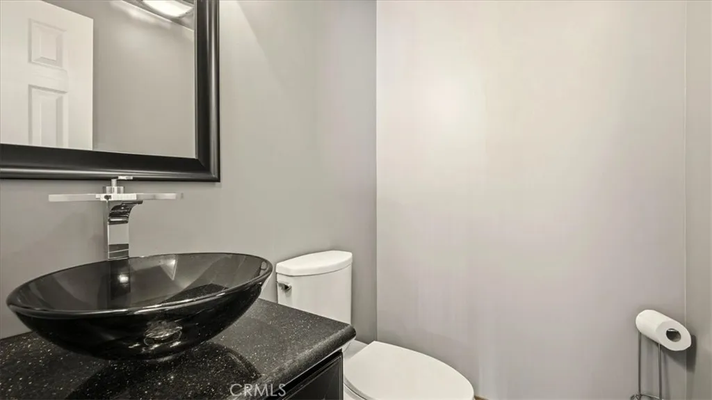 1318 N Laurel, Upland, California 91786 home-pic-21