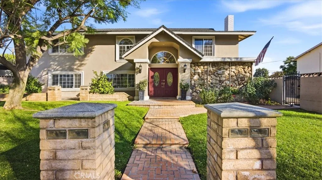 1318 N Laurel, Upland, California 91786 home-pic-1