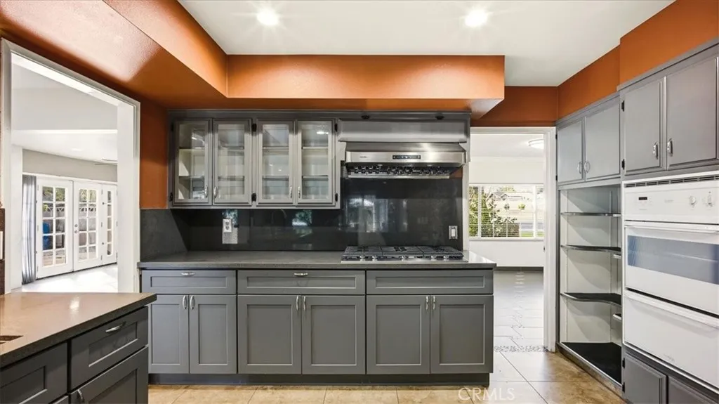 1318 N Laurel, Upland, California 91786 home-pic-15