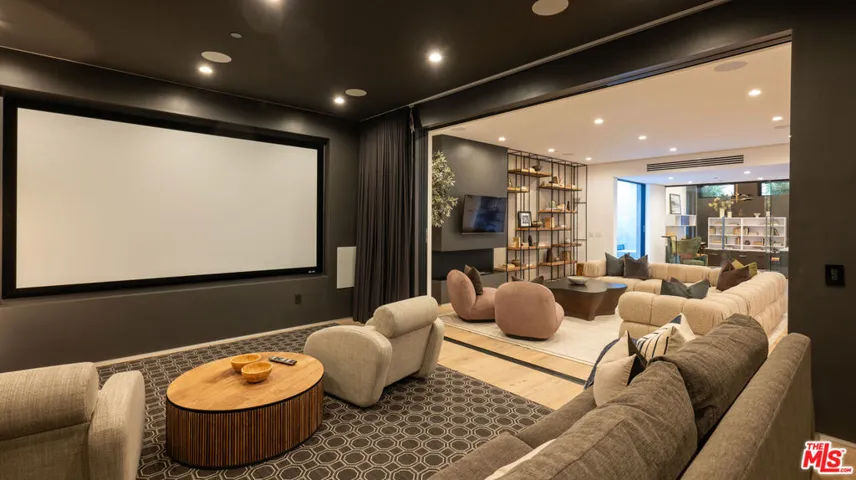 1632 Stradella Road, Los Angeles, California 90077