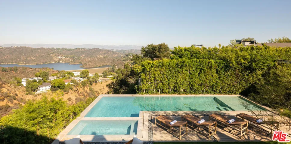 1632 Stradella Road, Los Angeles, California 90077