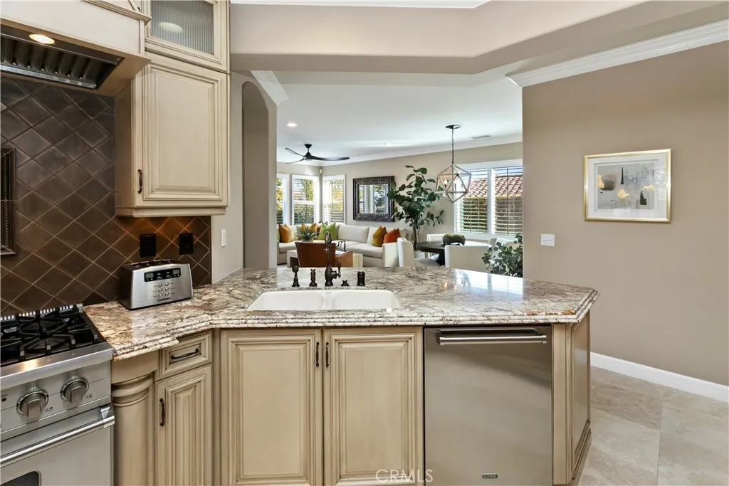 24326 Fawnskin, Corona, California 92883 home-pic-22