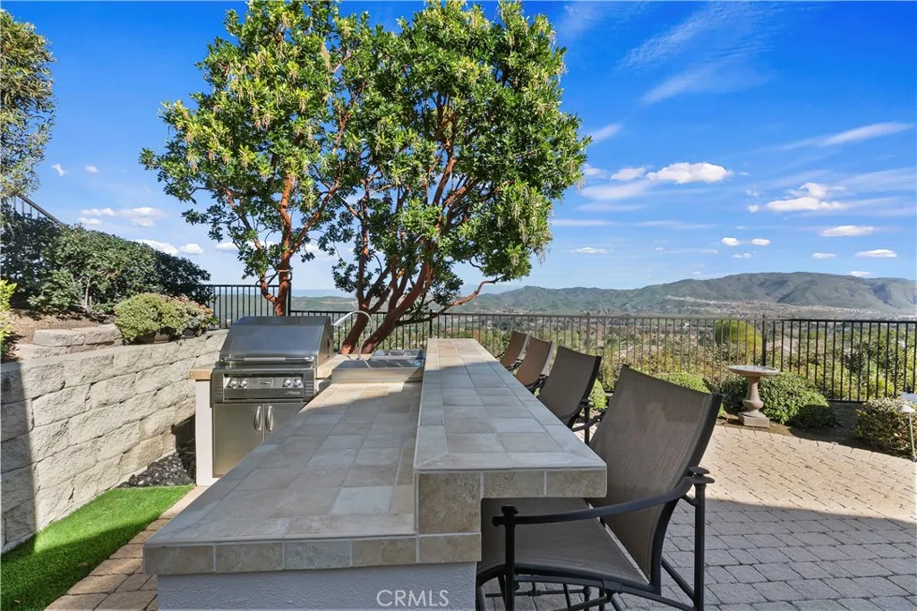 24326 Fawnskin, Corona, California 92883 home-pic-46
