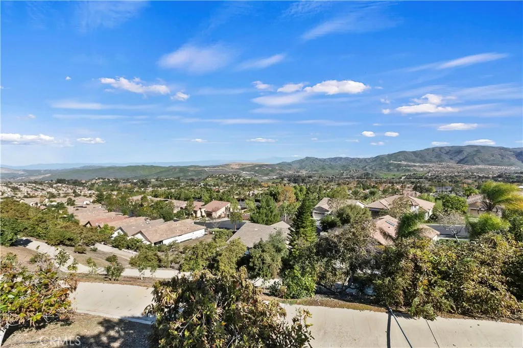 24326 Fawnskin, Corona, California 92883 home-pic-45
