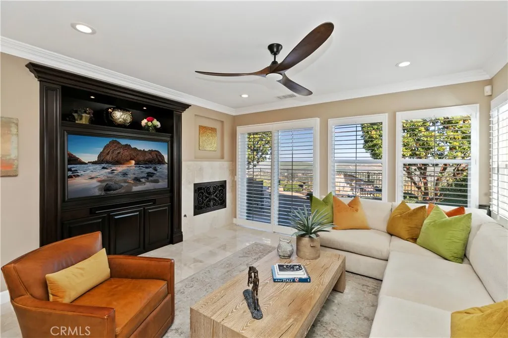 24326 Fawnskin, Corona, California 92883 home-pic-15