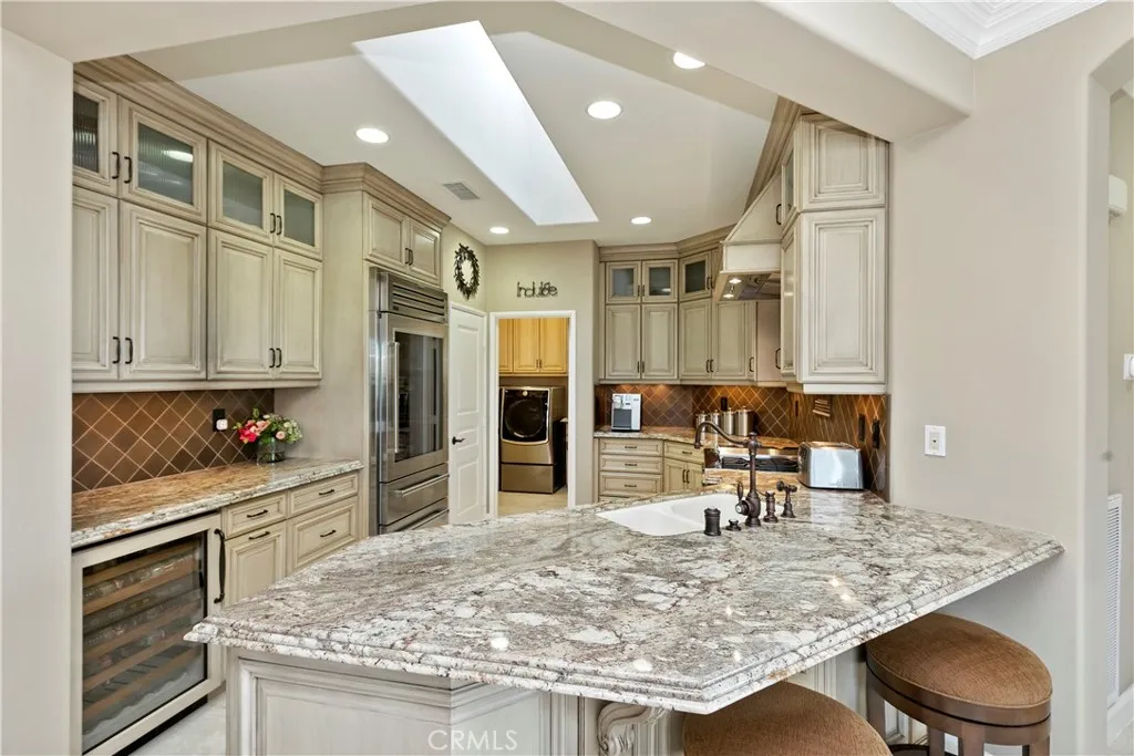 24326 Fawnskin, Corona, California 92883 home-pic-18