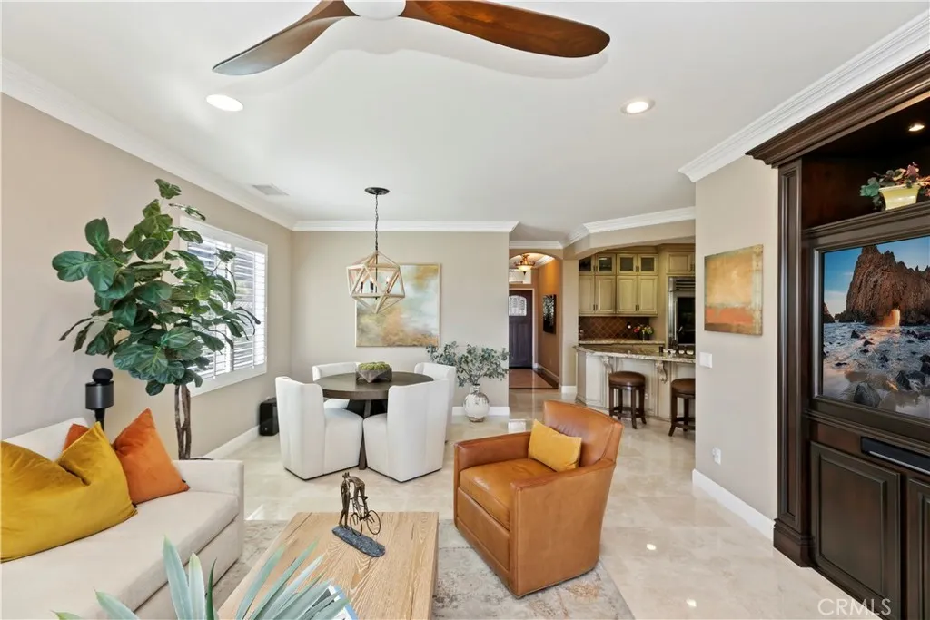 24326 Fawnskin, Corona, California 92883 home-pic-14