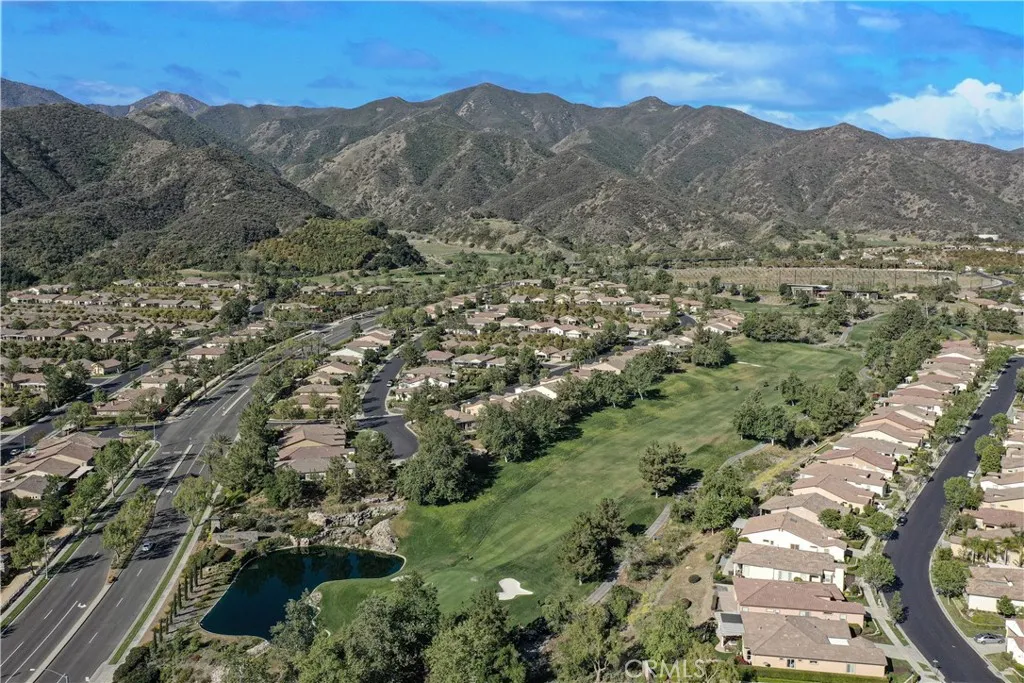 24326 Fawnskin, Corona, California 92883 home-pic-64
