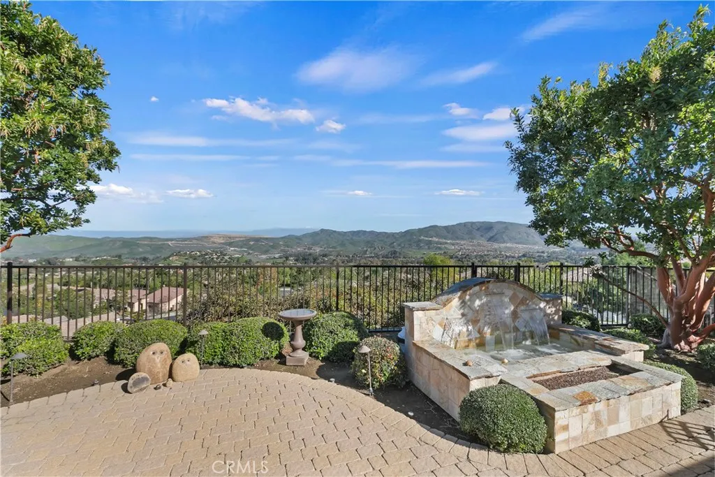 24326 Fawnskin, Corona, California 92883 home-pic-44