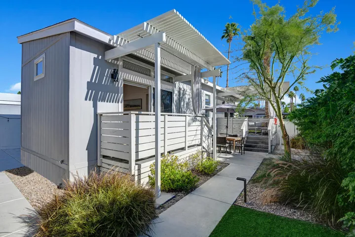 BACK OF HOME.jpg mls