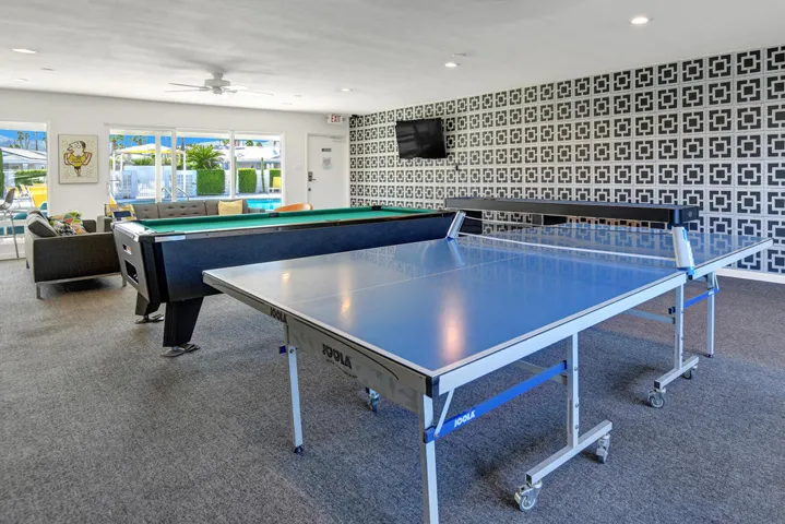 CLUBHOUSE REVERSE.jpg mls