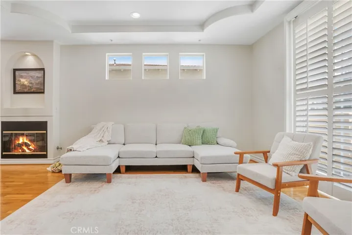 10623 Moorpark Street 1, Toluca Lake, California 91602 — photo 5