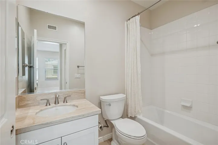 Bedroom 3 Ensuite Bathroom
