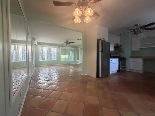Kitchen & living room