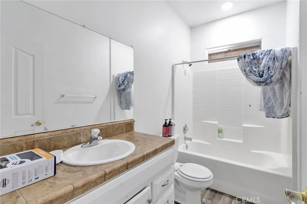 16255 Seneca Road, Victorville, California 92395 home-pic-14
