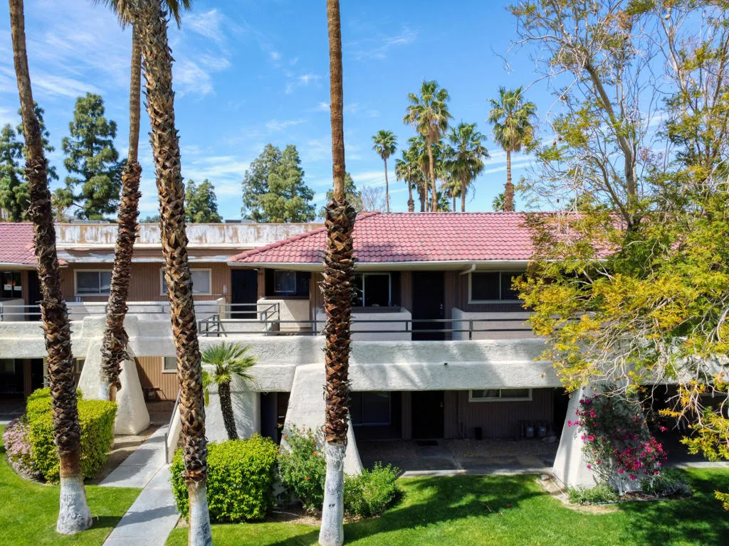 470 N Villa Court 208, Palm Springs, California 92262 home-pic-31