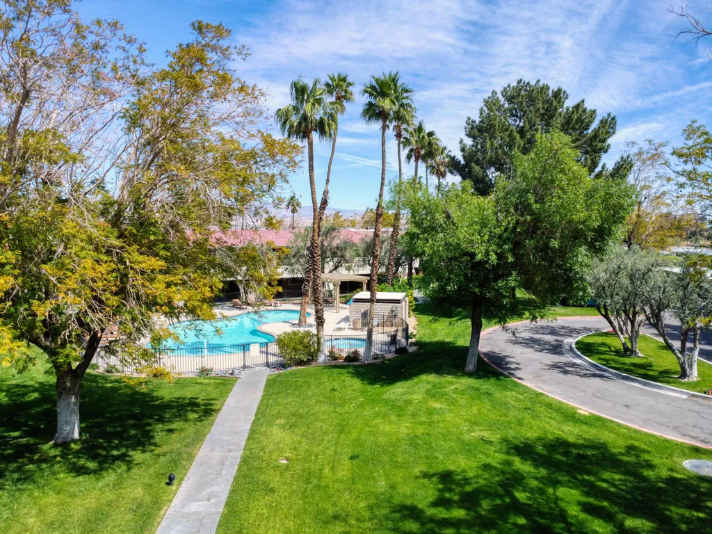 470 N Villa Court 208, Palm Springs, California 92262 home-pic-34