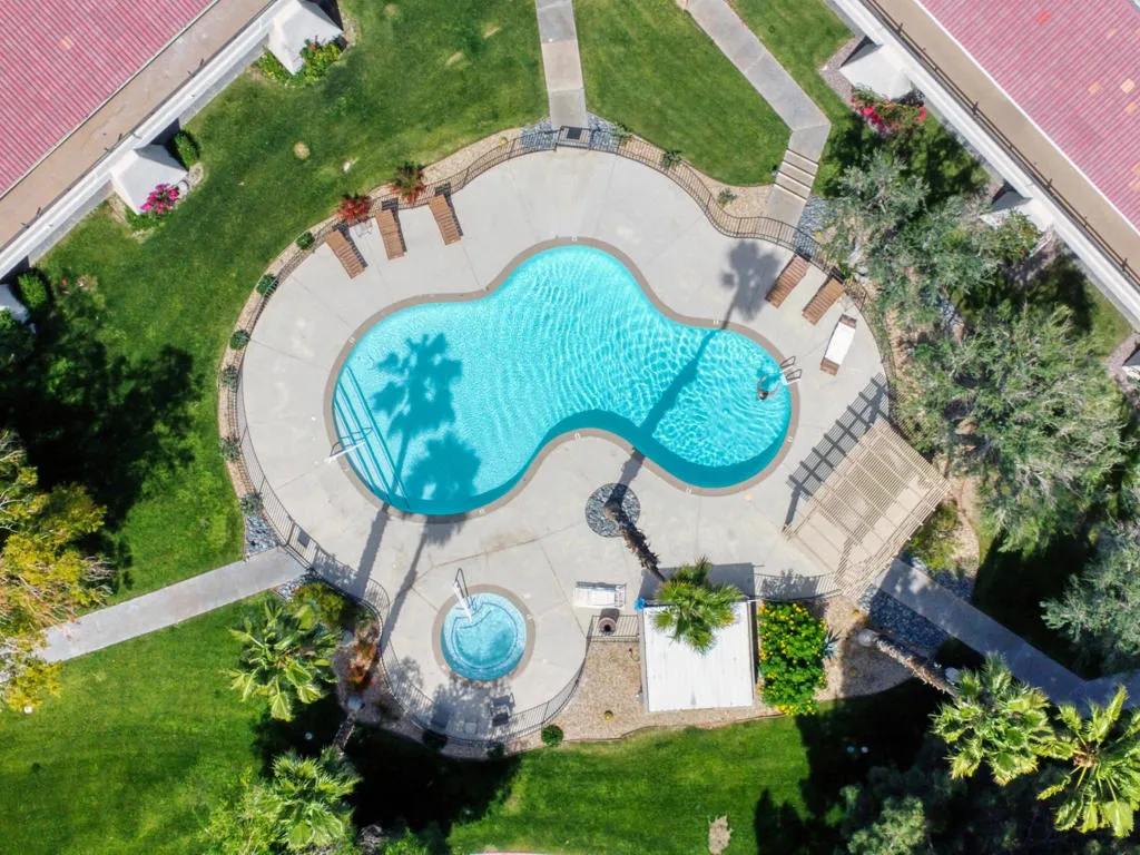 470 N Villa Court 208, Palm Springs, California 92262 home-pic-26