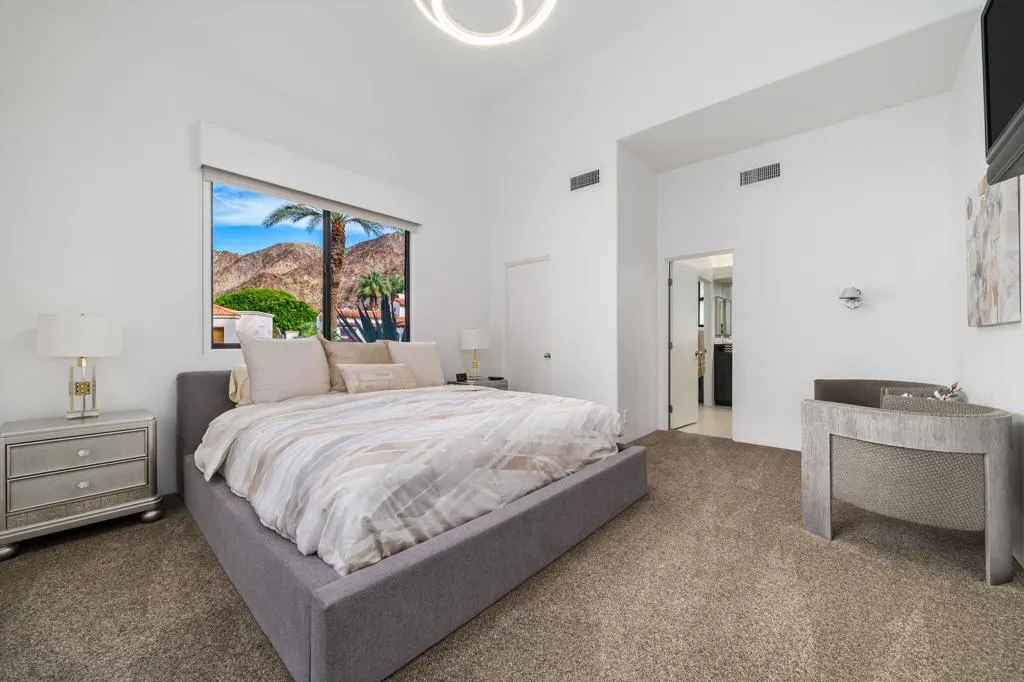 49040 Calle Flora, La Quinta, California 92253 home-pic-33