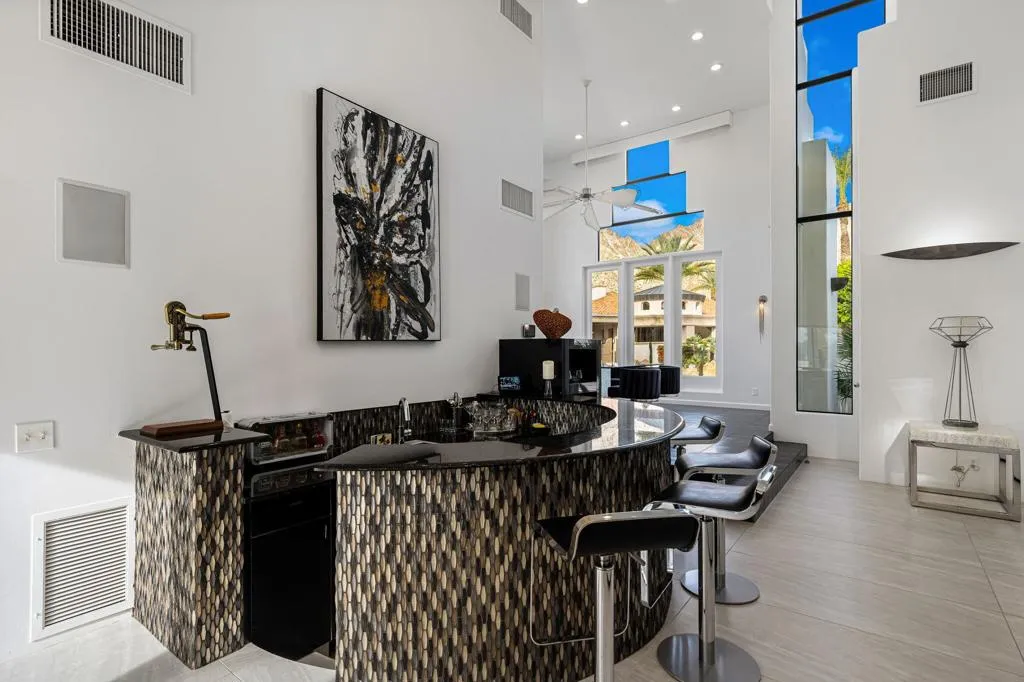 49040 Calle Flora, La Quinta, California 92253 home-pic-10