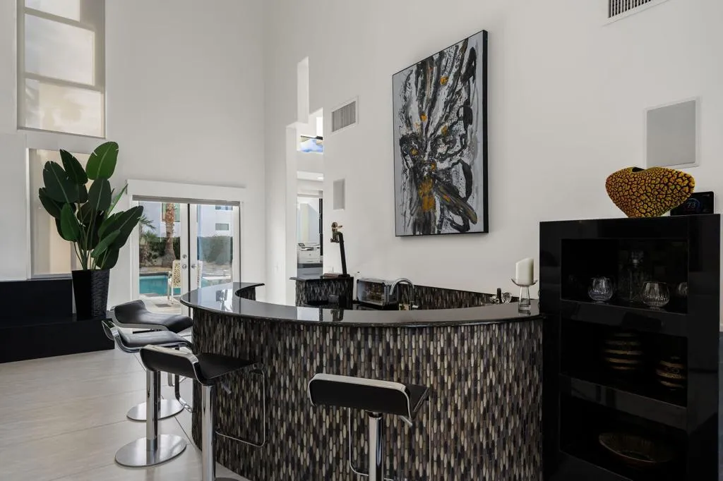 49040 Calle Flora, La Quinta, California 92253 home-pic-11