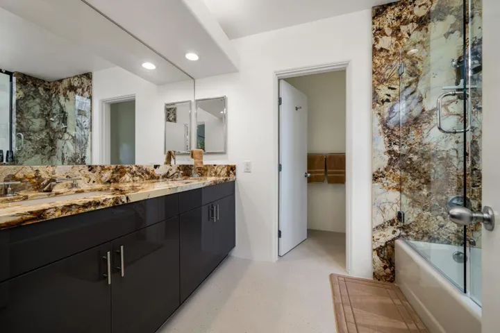 secondary bathroom